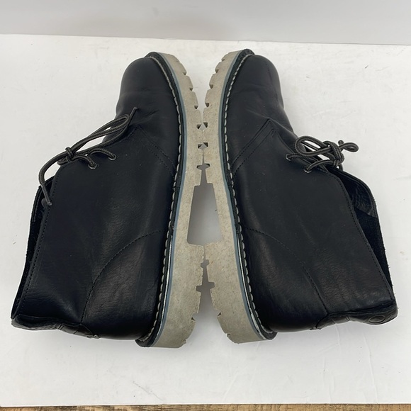 Clarks Overdale Mid Chukka Boot in Black Leather US Men's Size 8 Medium - Picture 6 of 11